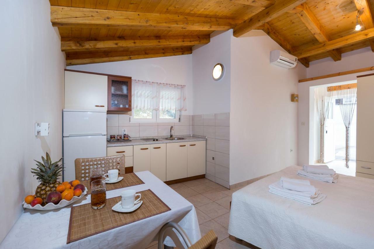 Beach Apartment M & B Poljana  Luaran gambar